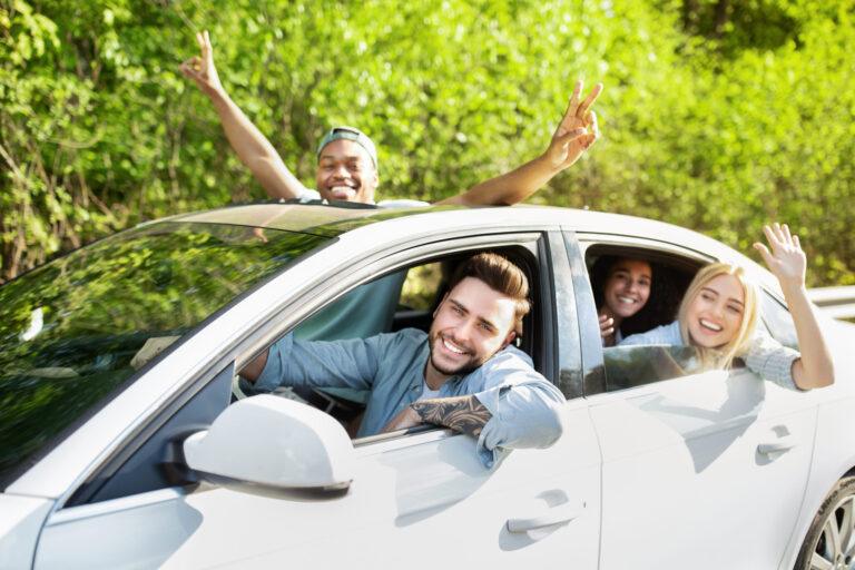Jeunes conducteurs : les astuces pour échapper à une prime de 1 600 € en 2026